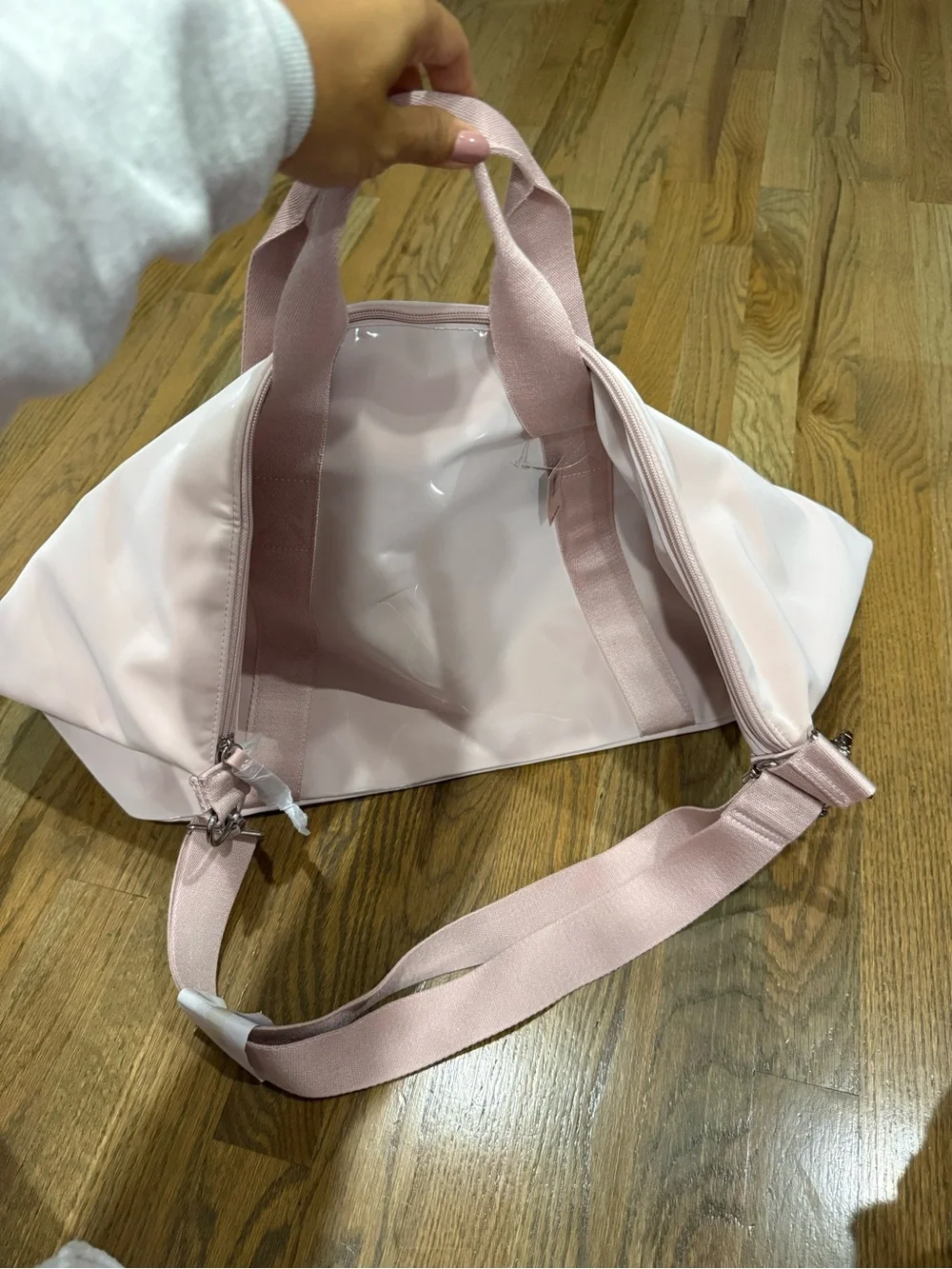 Brand new with tags*Victoria’s Secret Light Pink Glossy Weekender Tote Bag - Picture 4 of 5
